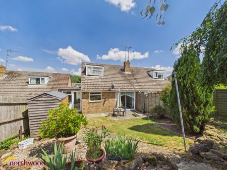 3 bedroom Semi-detached house for sale in Coppice Close, Banbury, OX16