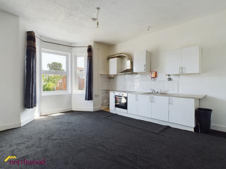 1 bedroom Flat to let in Middleton Road, Banbury, OX16