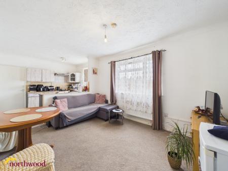 1 bedroom Flat for sale in Setler House South Street, Banbury, OX16