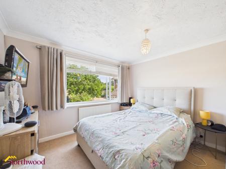 3 bedroom Detached house for sale in Danvers Road, Broughton, OX15