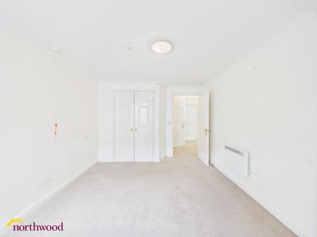 1 bedroom Flat for sale in Foxhall Court, Banbury, OX16