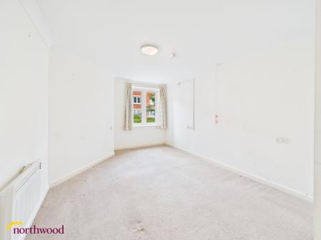 1 bedroom Flat for sale in Foxhall Court, Banbury, OX16