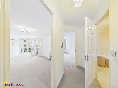 1 bedroom Flat for sale in Foxhall Court, Banbury, OX16