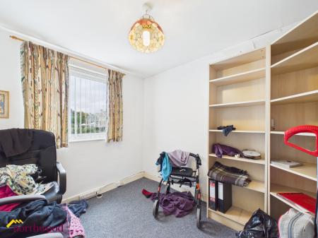 3 bedroom Detached house for sale in Sinclair Avenue, Banbury, OX16