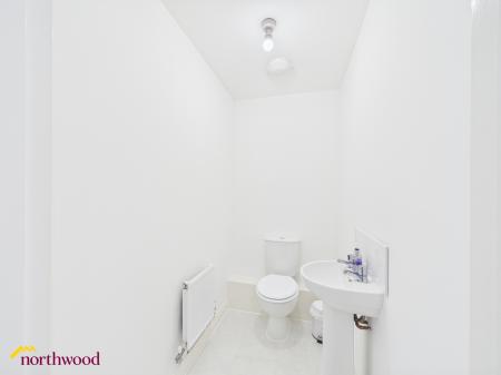 4 bedroom Semi-detached house for sale in Crouch Hill Road, Banbury, OX16