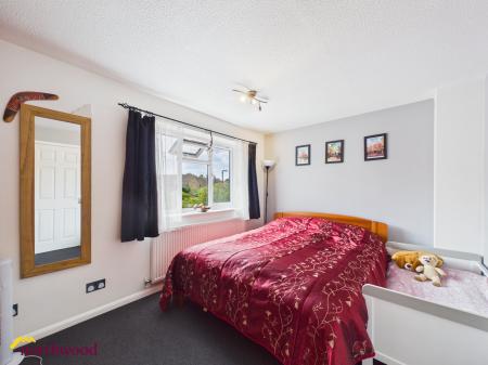 3 bedroom Semi-detached house for sale in Winchester Close, Banbury, OX16