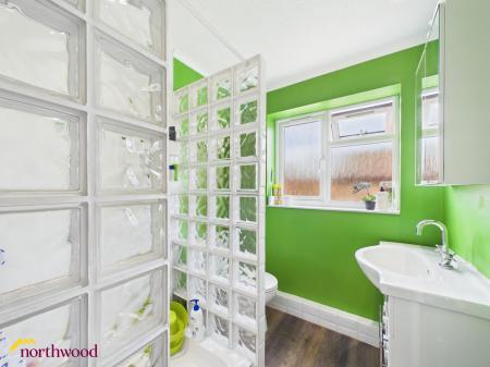 3 bedroom Semi-detached house for sale in Winchester Close, Banbury, OX16