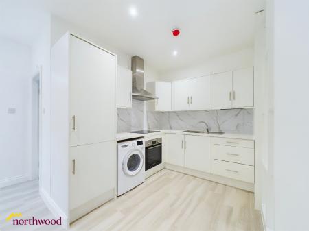 1 bedroom Studio flat to let in Flat 1 19B Bridge Street Banbury OX16 5PN