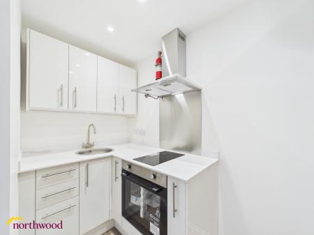 1 bedroom Studio flat to let in George Street, Banbury, OX16