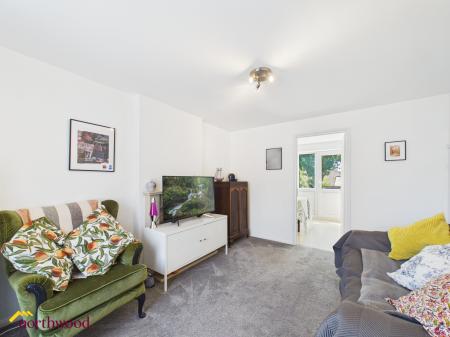 2 bedroom Terraced House for sale in Blenheim Rise, Kings Sutton, OX17