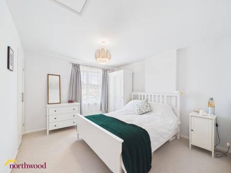 2 bedroom Terraced House for sale in Blenheim Rise, Kings Sutton, OX17