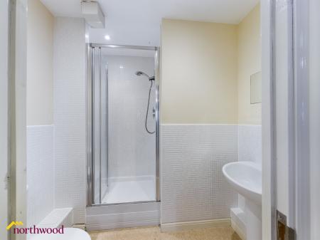 2 bedroom Flat to let in Cherwell Court, Britannia Road