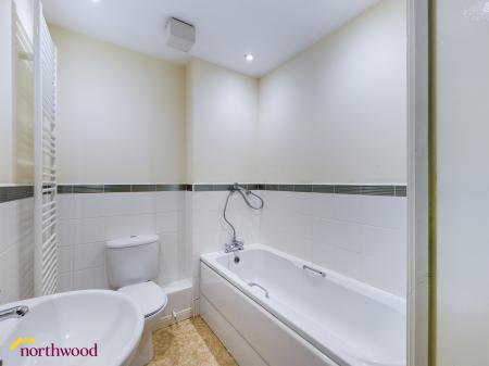 2 bedroom Flat to let in Cherwell Court, Britannia Road