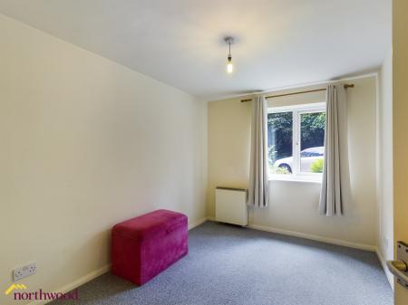 1 bedroom Flat to let in Britannia Road, Banbury, OX16