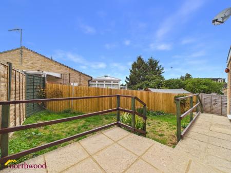 3 bedroom Semi-detached house for sale in Blenheim Rise, Kings Sutton, OX17