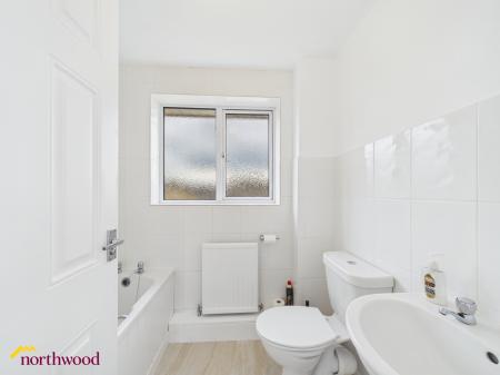 3 bedroom Semi-detached house for sale in Blenheim Rise, Kings Sutton, OX17