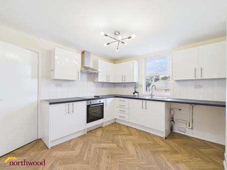 3 bedroom Maisonette to let in Broughton Road, Banbury, OX16