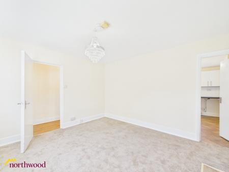3 bedroom End of terrace house to let in Broughton Road, Banbury, OX16