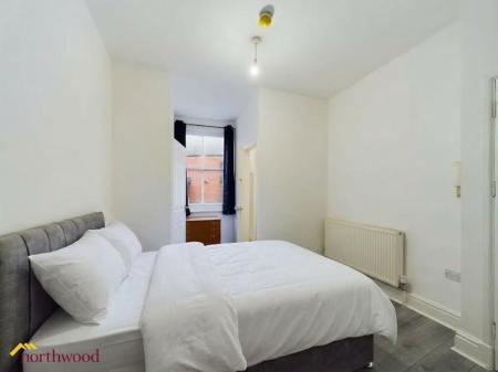 1 bedroom House share to let in 6 Horsefair, Banbury, OX16