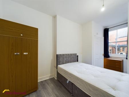 1 bedroom House share to let in 6 Horsefair, Banbury, OX16