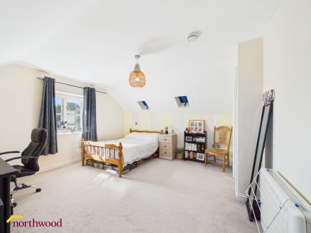 2 bedroom Flat for sale in Church Lane, Banbury, OX16
