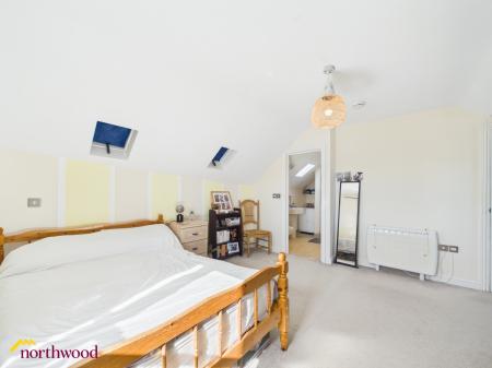 2 bedroom Flat for sale in Church Lane, Banbury, OX16