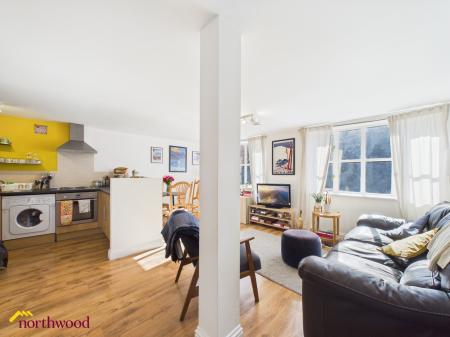2 bedroom Flat for sale in Church Lane, Banbury, OX16