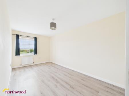 2 bedroom Flat to let in Wardington Road, Banbury, OX16