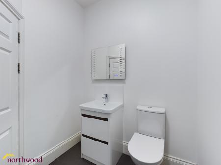 2 bedroom Flat to let in White Lion Walk, Banbury Town Centre