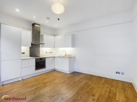 2 bedroom Flat to let in White Lion Walk, Banbury Town Centre