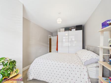 1 bedroom Flat for sale in George Street, Banbury, OX16