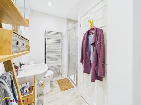 1 bedroom Flat for sale in George Street, Banbury, OX16