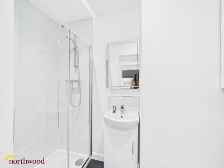 1 bedroom House share to let in Eastern Street, Aylesbury, HP20