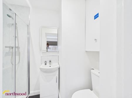 1 bedroom House share to let in Eastern Street, Aylesbury, HP20