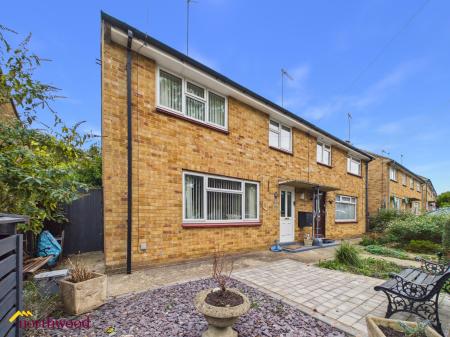 Woodgreen Avenue, Banbury, OX16
