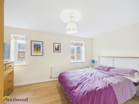 2 bedroom End of terrace house for sale in Swift Drive, Banbury, OX15