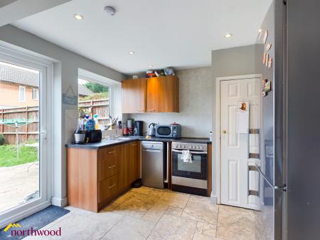 3 bedroom End of terrace house for sale in Grimsbury Green, Banbury, OX16