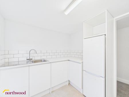 2 bedroom Maisonette to let in North Street, Banbury, OX16