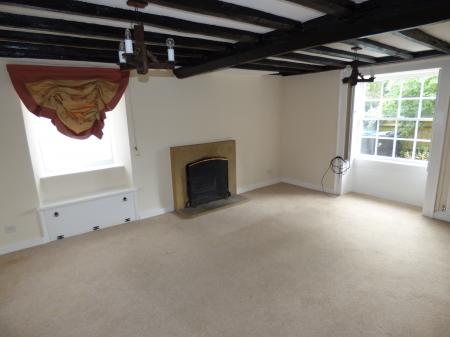3 bedroom House to let in The Green, Byfield, NN11