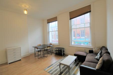 1 bedroom Flat to let in Butchers Row, Banbury, OX16