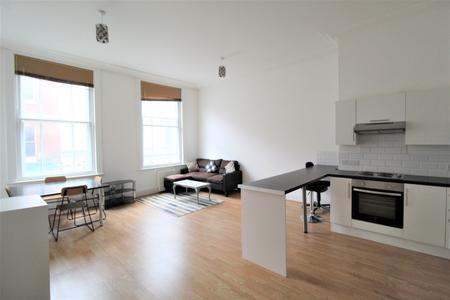 1 bedroom Flat to let in Butchers Row, Banbury, OX16
