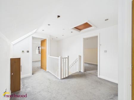 5 bedroom Detached house to let in Blacklocks Hill Nethercote, Banbury, OX17
