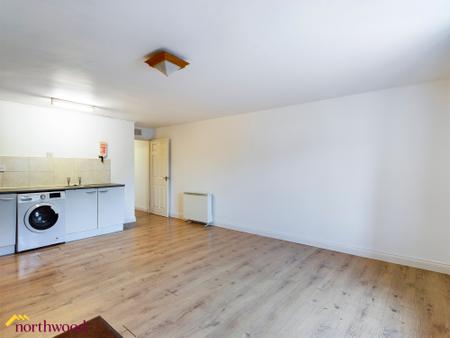 1 bedroom Flat to let in Christchurch Court, Banbury, OX16