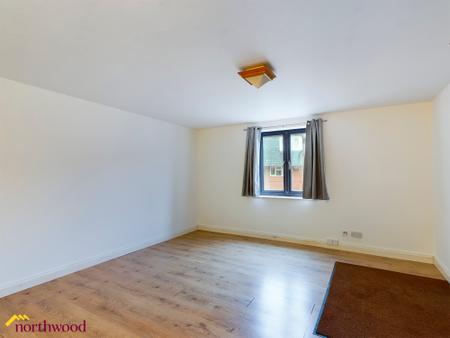 1 bedroom Flat to let in Christchurch Court, Banbury, OX16