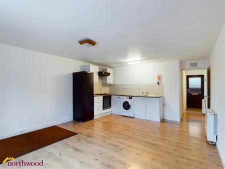 1 bedroom Flat to let in Christchurch Court, Banbury, OX16