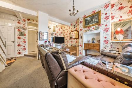 3 bedroom Flat for sale in 32 Sticklepath Terrace, Sticklepath, Barnstaple, EX31