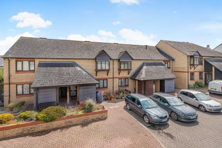 1 bedroom Flat for sale in Abyssinia Terrace, Newport, Barnstaple, EX32