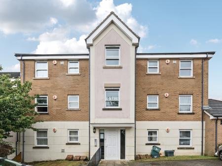 2 bedroom Flat for sale in Union Close, Bideford, EX39