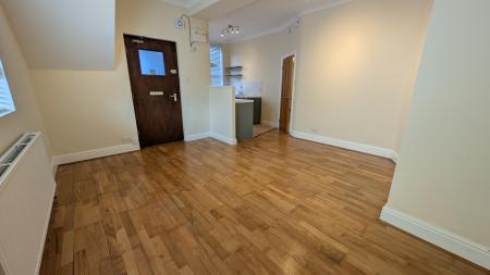 1 bedroom Flat to let in High Street, Combe Martin, Ilfracombe, EX34