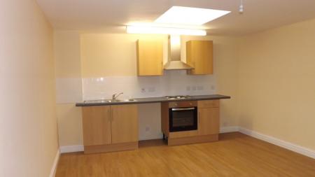 2 bedroom Flat to let in Maiden Street, Barnstaple, EX31